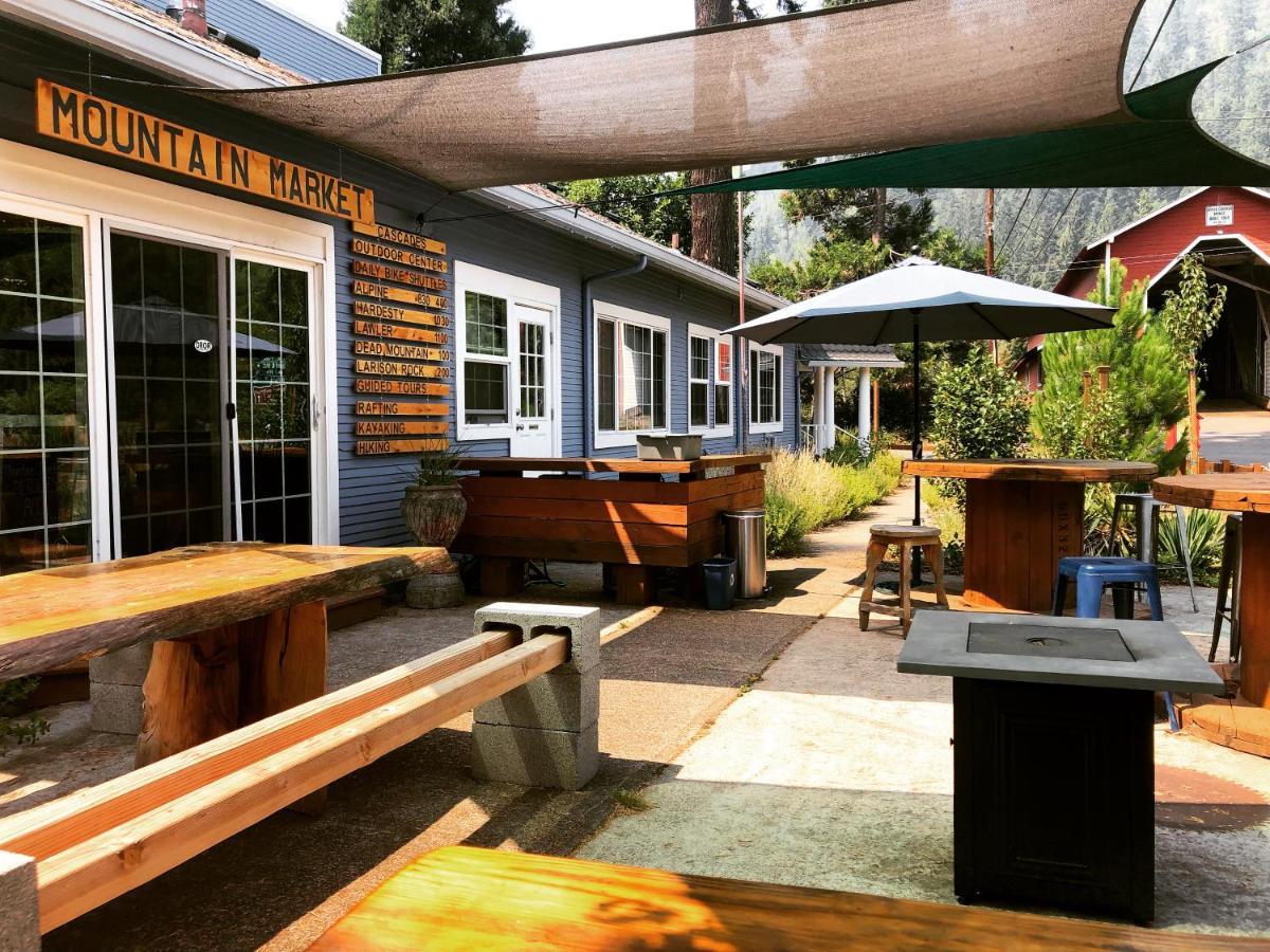 Westfir Lodge & Mountain Market Oakridge Bagian luar foto